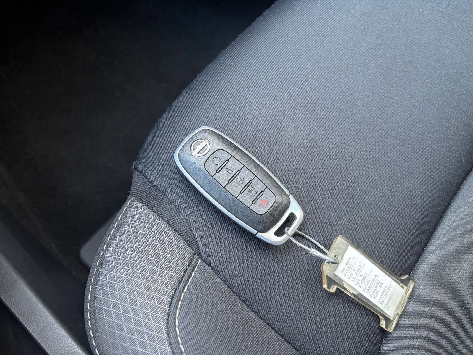 Used 2025 Nissan Pathfinder SV image 21