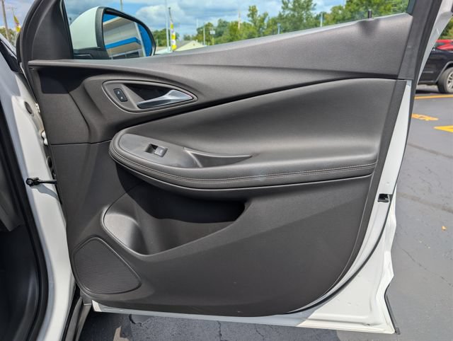 Used 2025 Buick Encore GX Preferred FWD image 13
