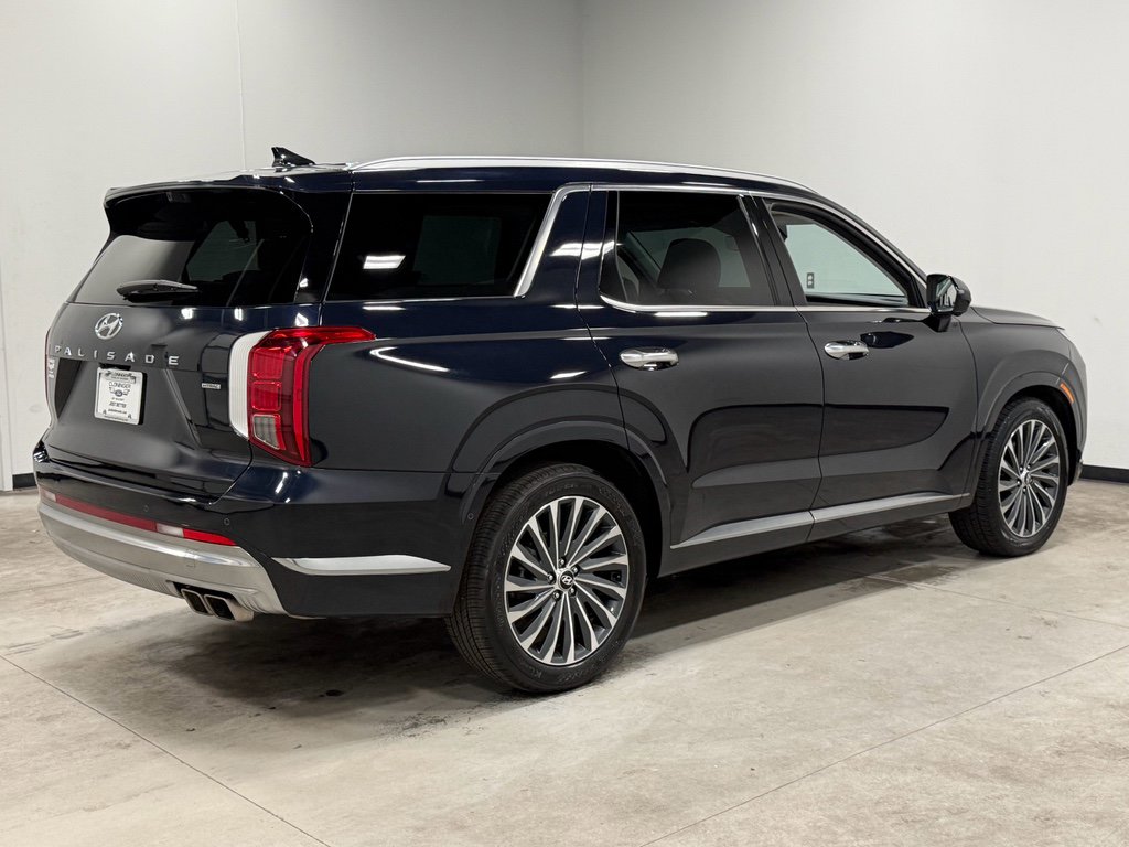 Used 2024 Hyundai Palisade Calligraphy image 8
