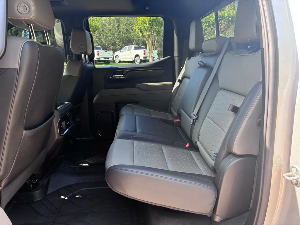 Used 2022 Chevrolet Silverado 1500 ZR2 AWD/4WD image 15