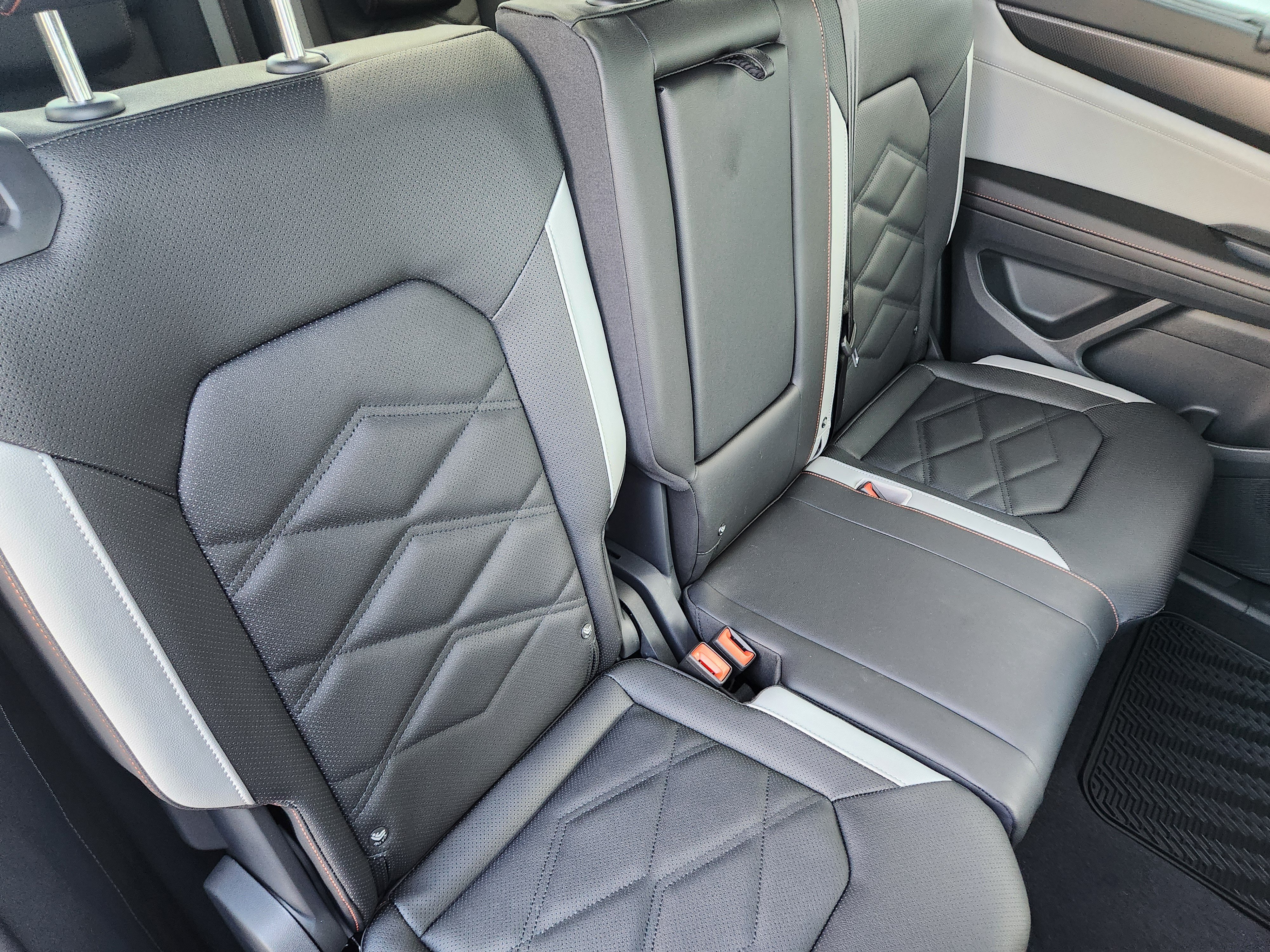 New 2026 Volkswagen Atlas Peak Edition AWD/4WD image 29