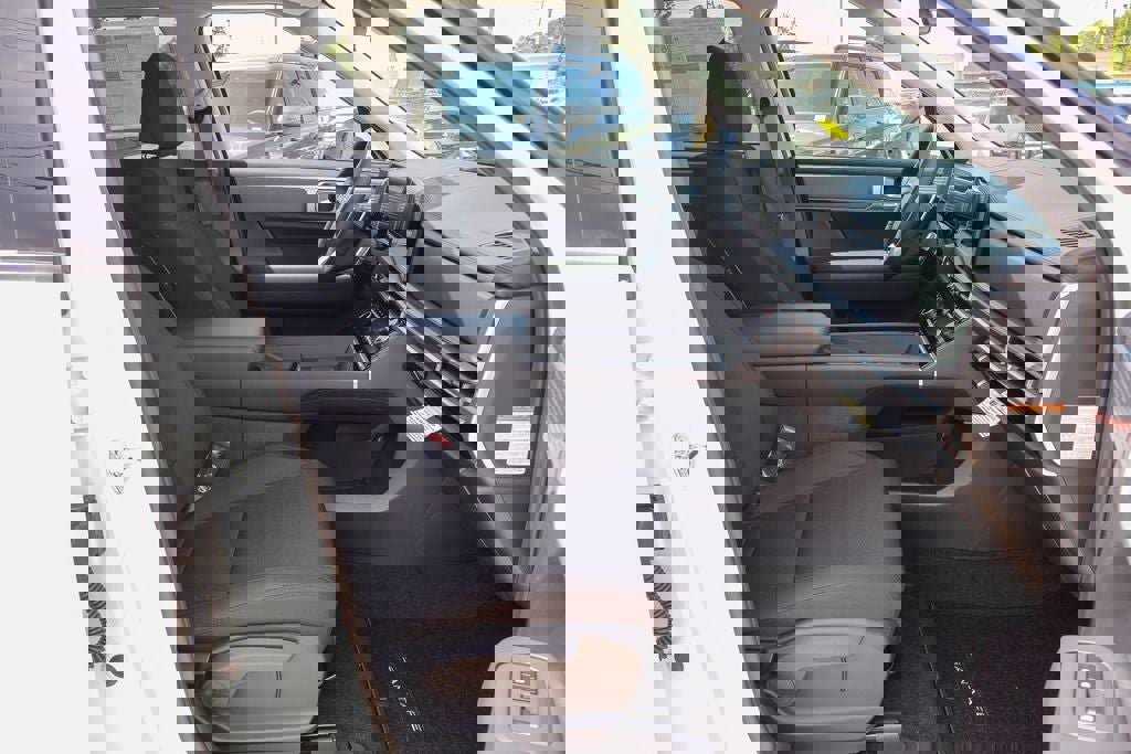 New 2026 Hyundai Santa Fe SE image 8