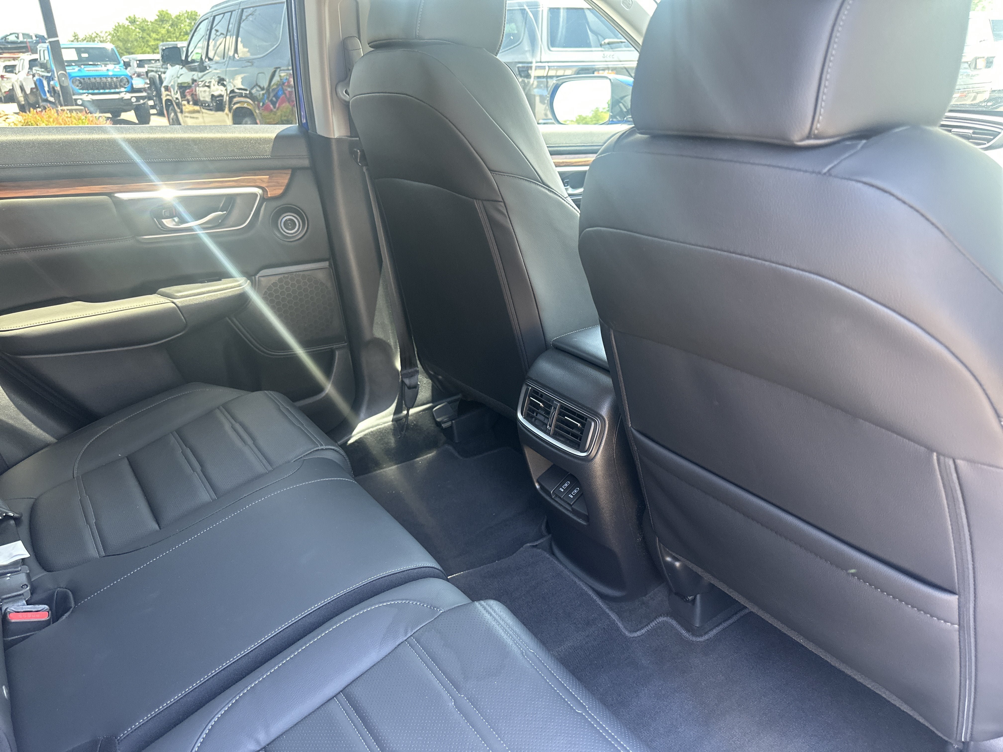 Used 2020 Honda CR-V Touring image 25