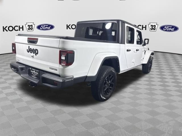 Used 2021 Jeep Gladiator Sport image 8
