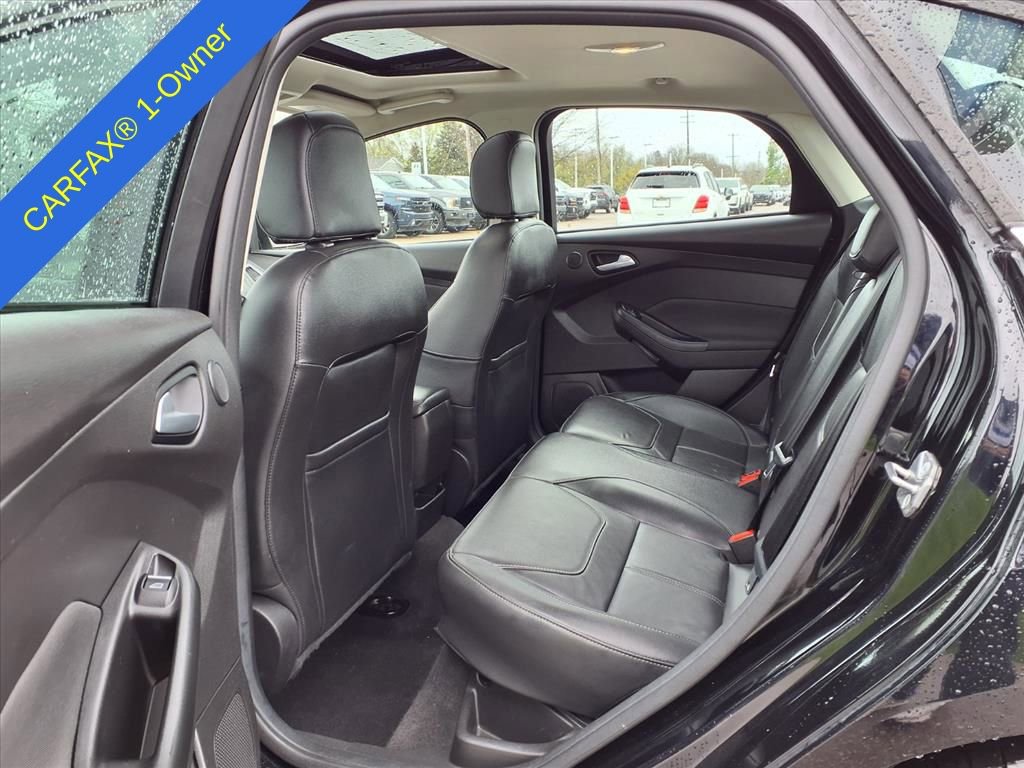 Used 2018 Ford Focus Titanium w/ Titanium Technology Package image 12