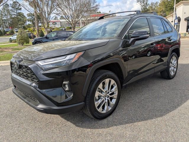Used 2025 Toyota RAV4 XLE Premium image 6