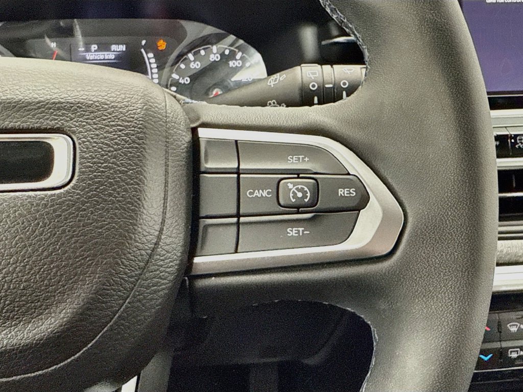 Used 2022 Jeep Compass Latitude FWD image 12
