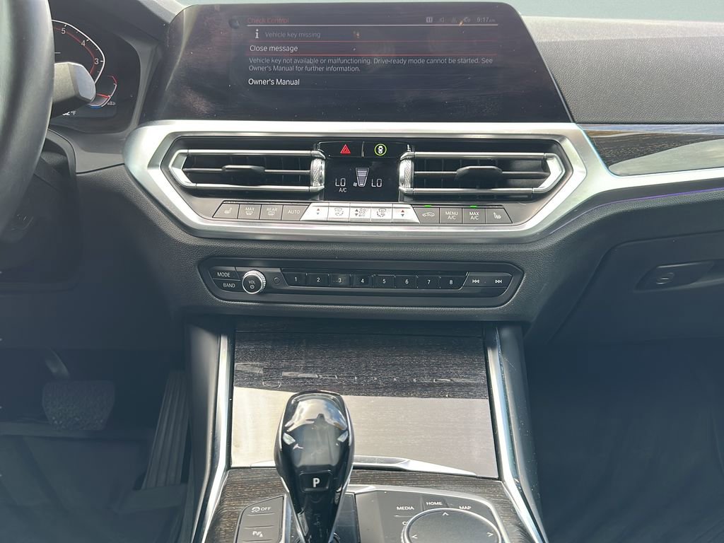 Used 2021 BMW 330i xDrive Sedan w/ Premium Package AWD/4WD image 13