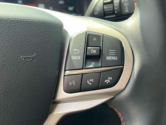 Used 2026 Ford Explorer Active AWD/4WD image 29
