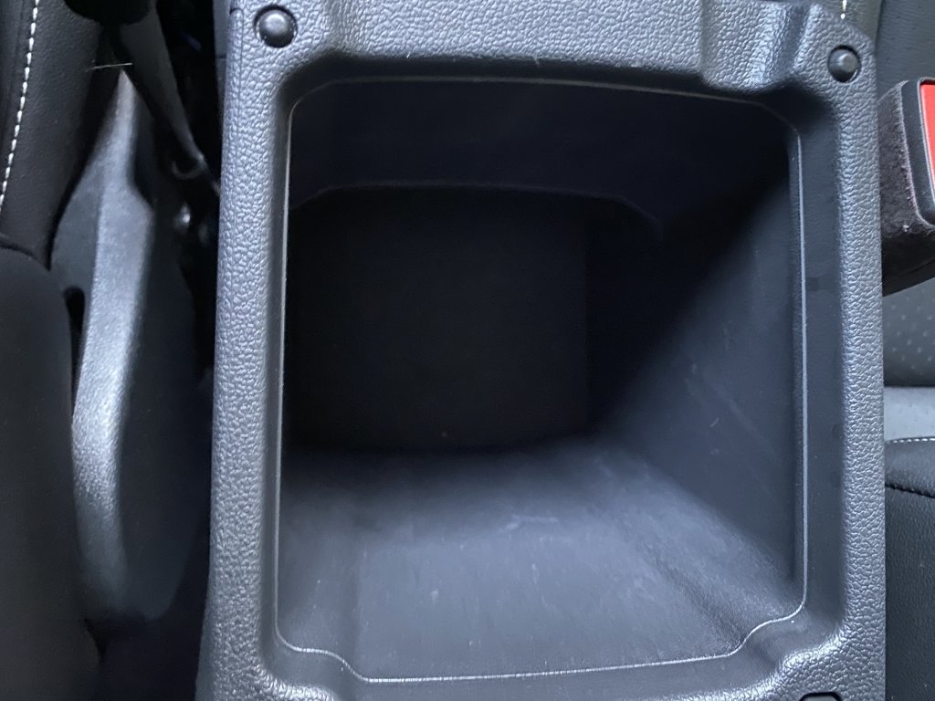 Used 2023 Volkswagen Tiguan SE w/ Panoramic Sunroof Package image 30