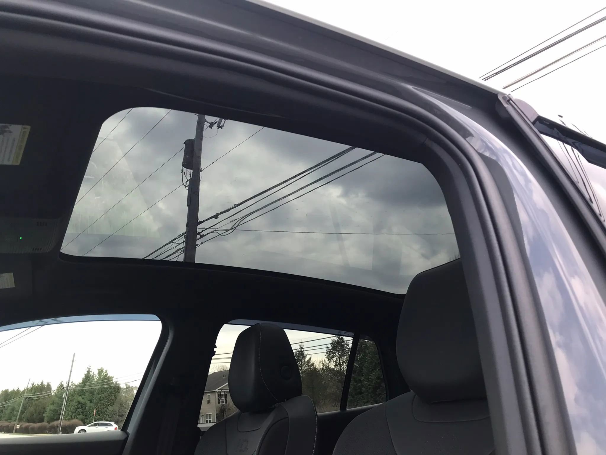 Used 2023 Volkswagen ID.4 Pro S Plus image 31