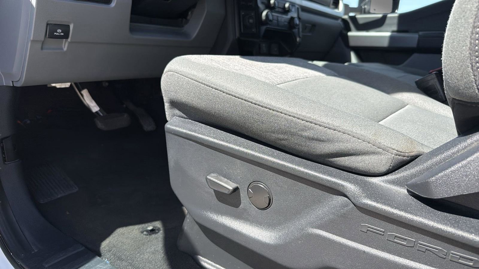 Used 2025 Ford F350 XLT image 11