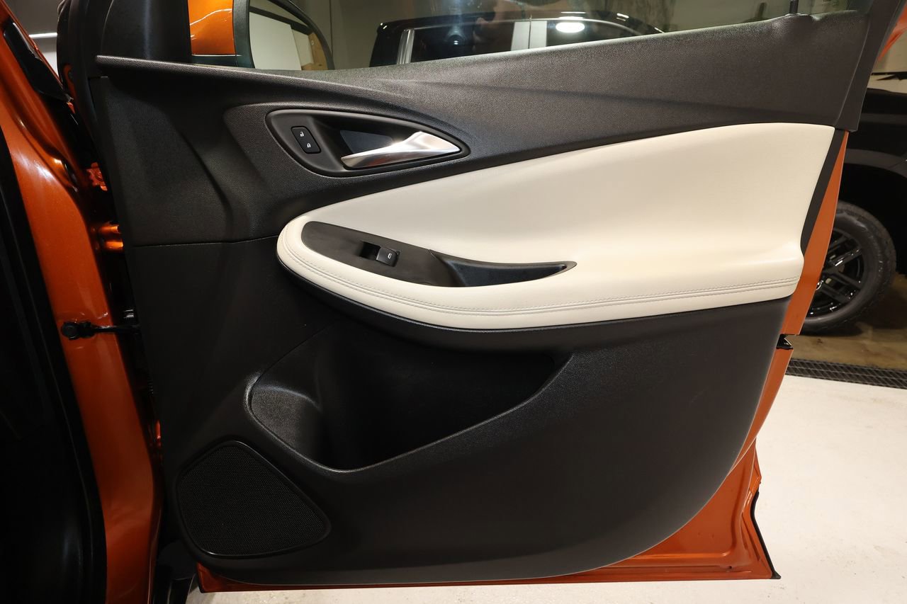 Certified 2023 Buick Encore GX Essence w/ Experience Buick Package image 19