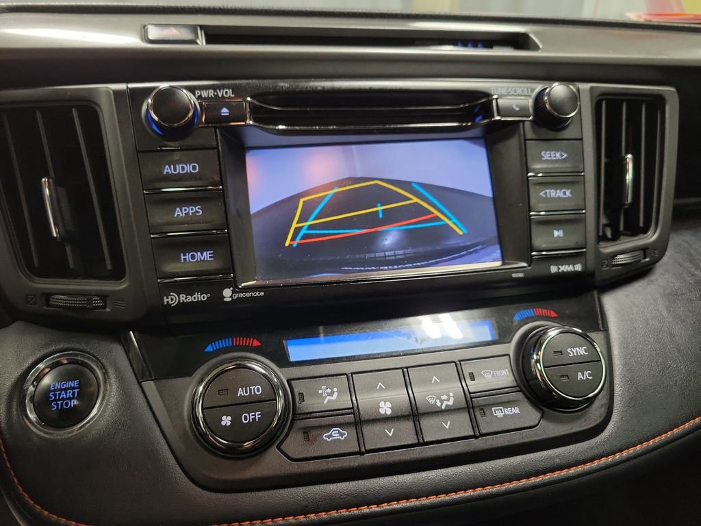 Used 2018 Toyota RAV4 SE w/ Power Extra Value Package image 17