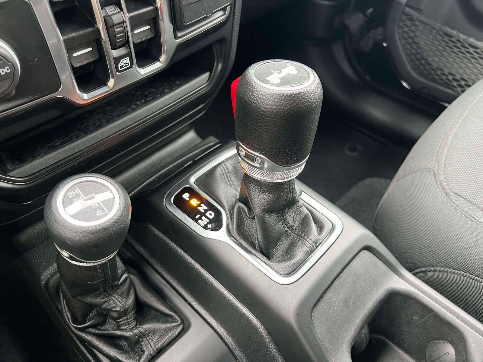 Used 2022 Jeep Wrangler Unlimited Sport AWD/4WD image 15