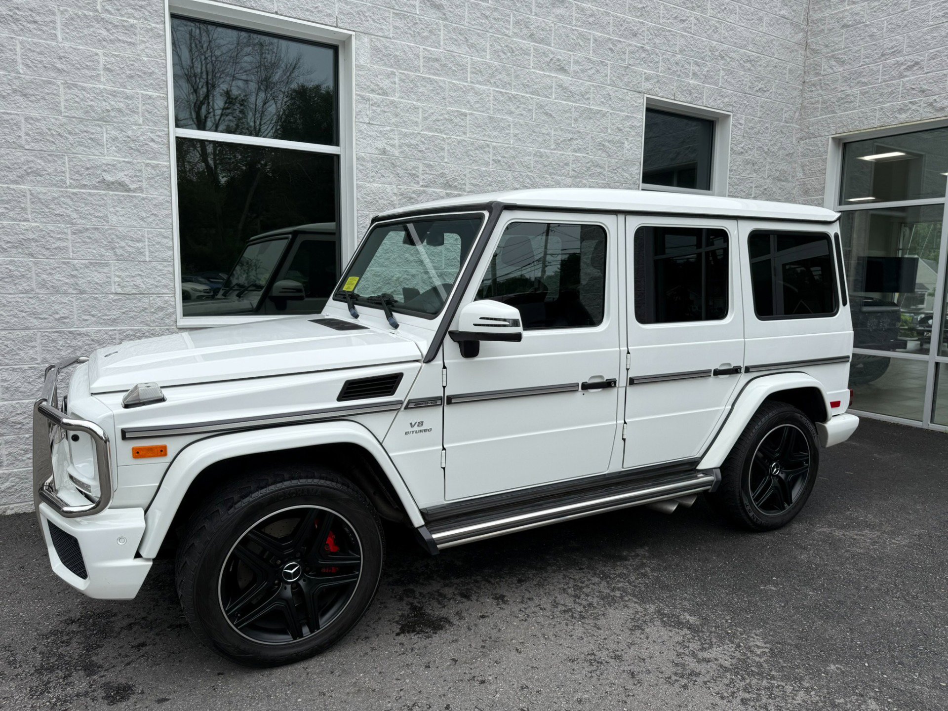 Used 2017 Mercedes-Benz G 63 AMG 4MATIC image 1