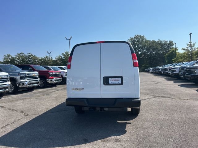 New 2025 Chevrolet Express 2500 RWD image 4