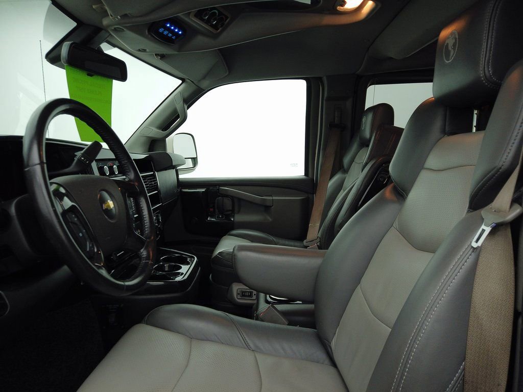 Used 2020 Chevrolet Express 2500 Extended w/ Enhanced Convenience Package image 19