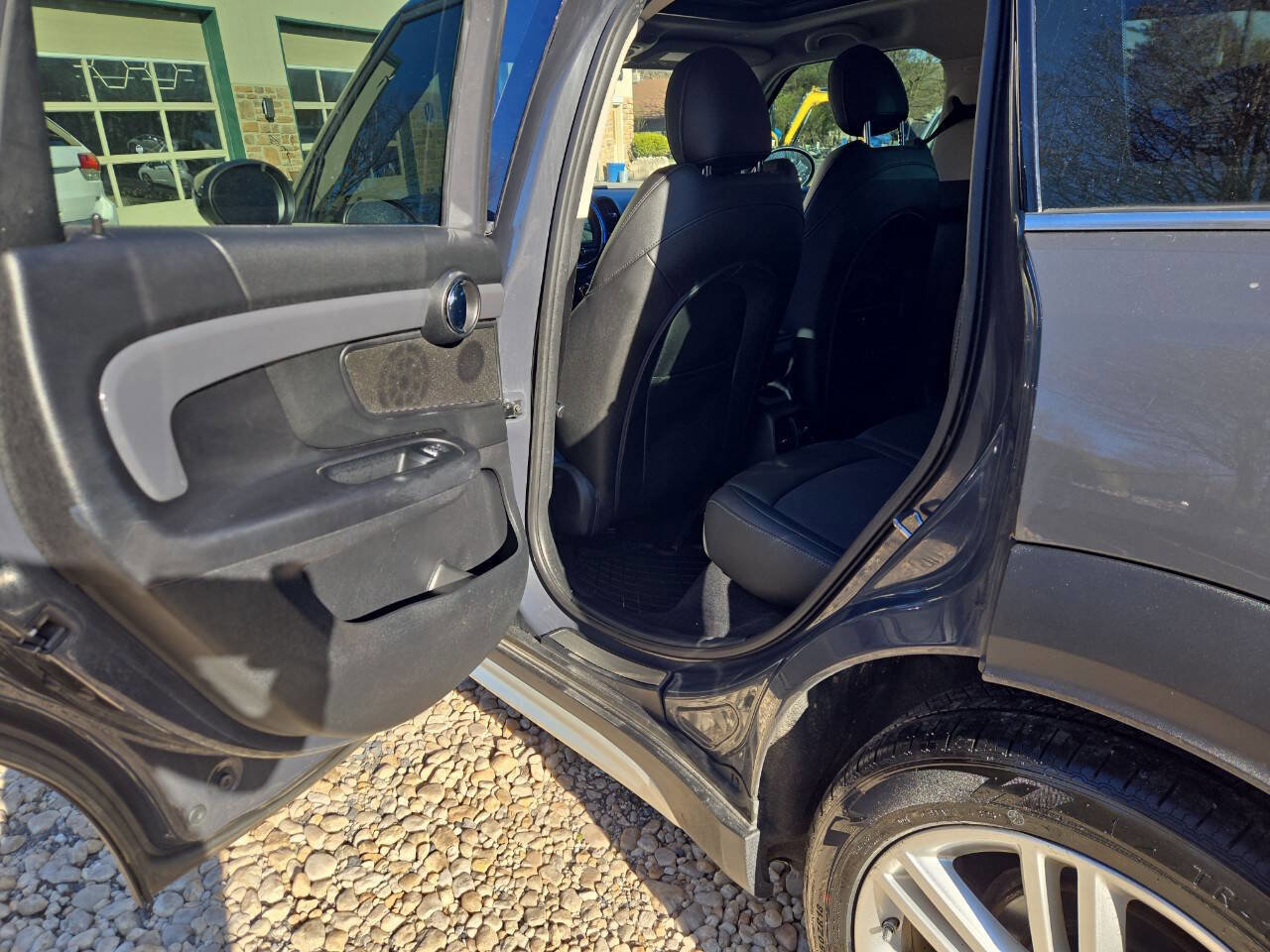 Used 2020 MINI Cooper Countryman S w/ Storage Package image 17