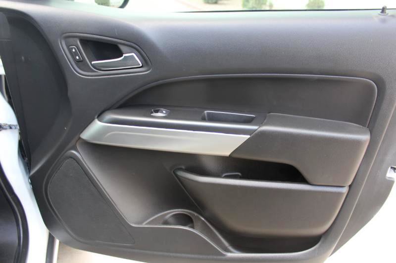 Used 2022 Chevrolet Colorado LT w/ Fleet Safety Package RWD image 16