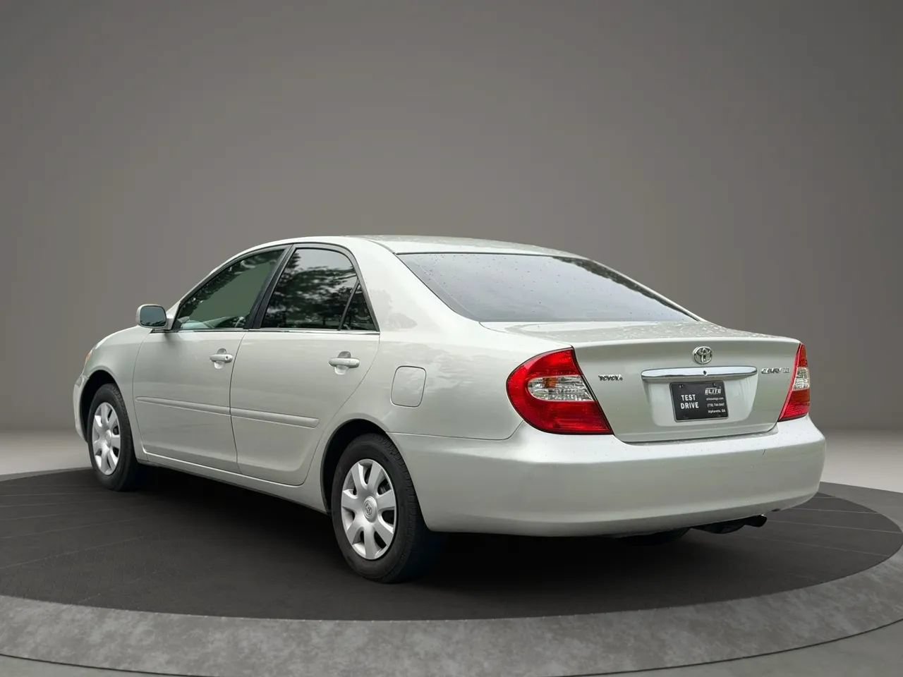 Used 2004 Toyota Camry LE FWD image 6