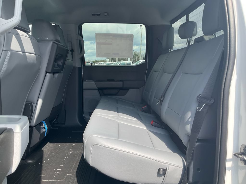 New 2026 Ford F250 XL AWD/4WD image 14