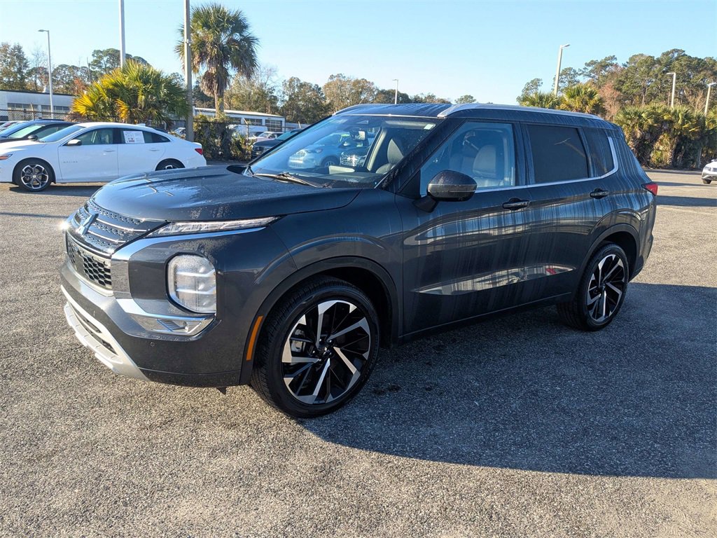 Used 2024 Mitsubishi Outlander SEL image 8