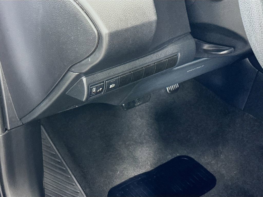 Certified 2024 Toyota Corolla LE image 10