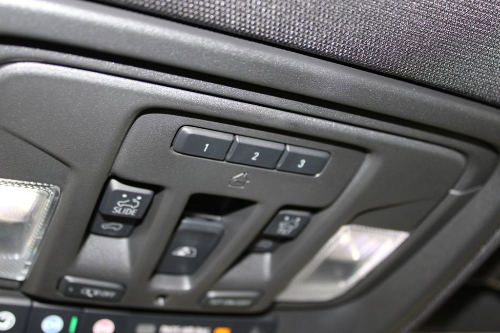 Used 2024 Chevrolet Silverado 1500 ZR2 w/ Technology Package image 36