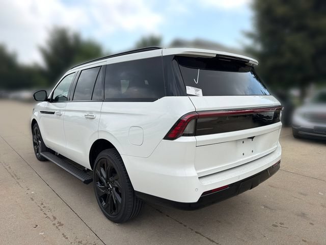 New 2027 Lincoln Navigator Reserve w/ Jet Appearance Package AWD/4WD image 8