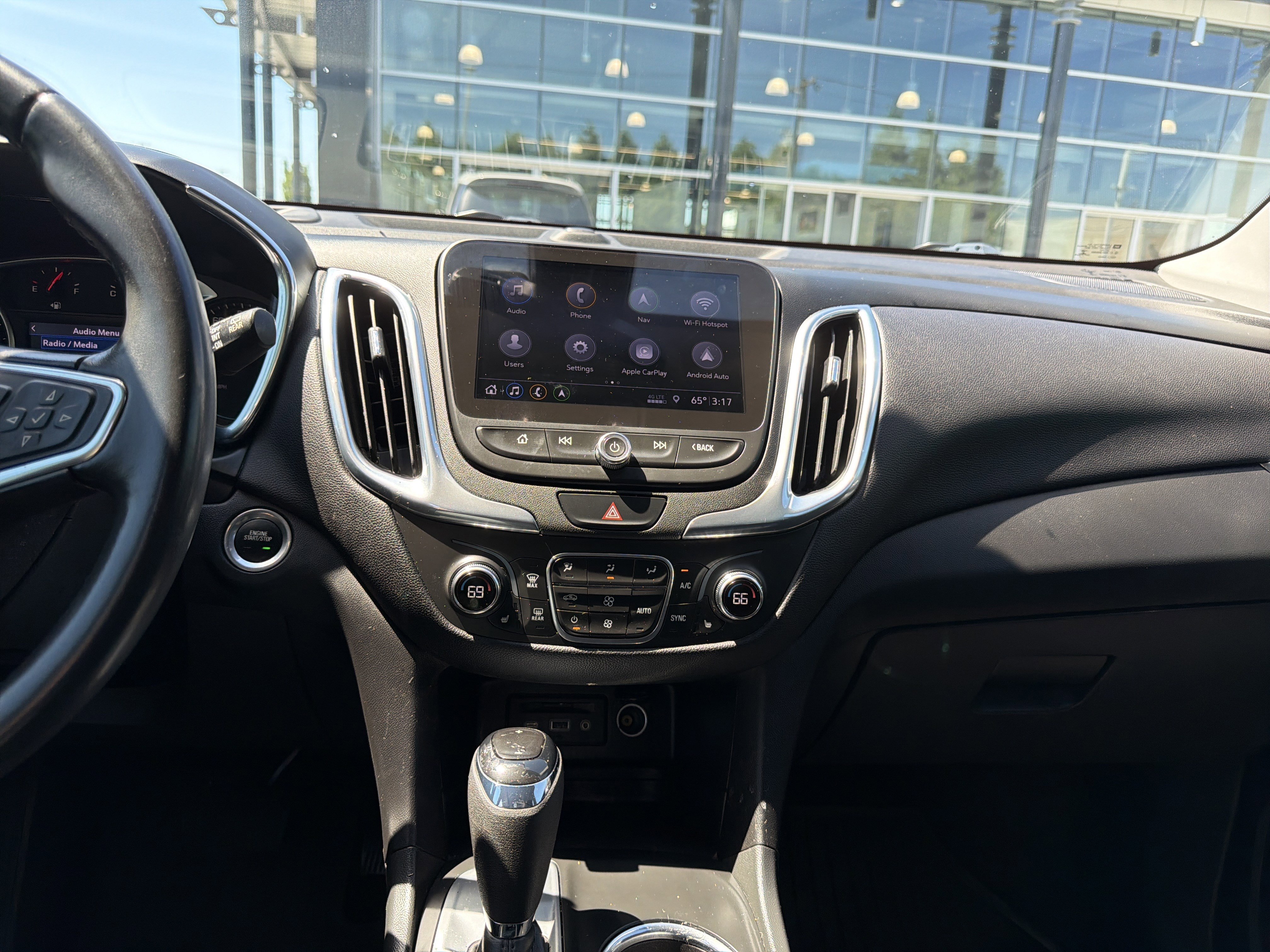 Used 2020 Chevrolet Equinox LT w/ Midnight Edition FWD image 31