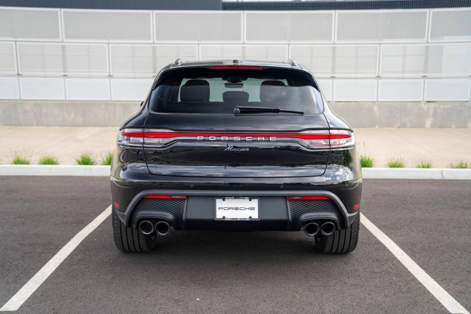 New 2026 Porsche Macan AWD/4WD image 7