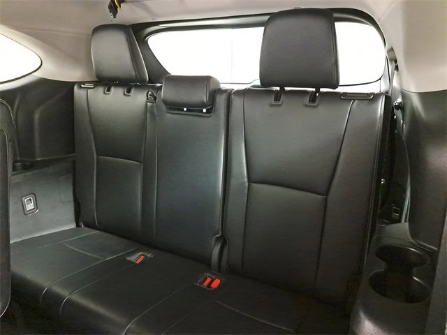 Used 2023 Toyota Highlander Limited image 14