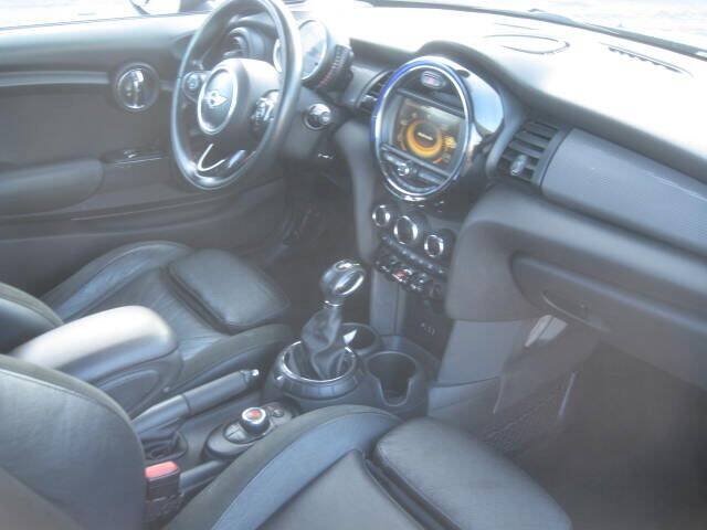 Used 2015 MINI Cooper 2-Door Hardtop FWD image 17
