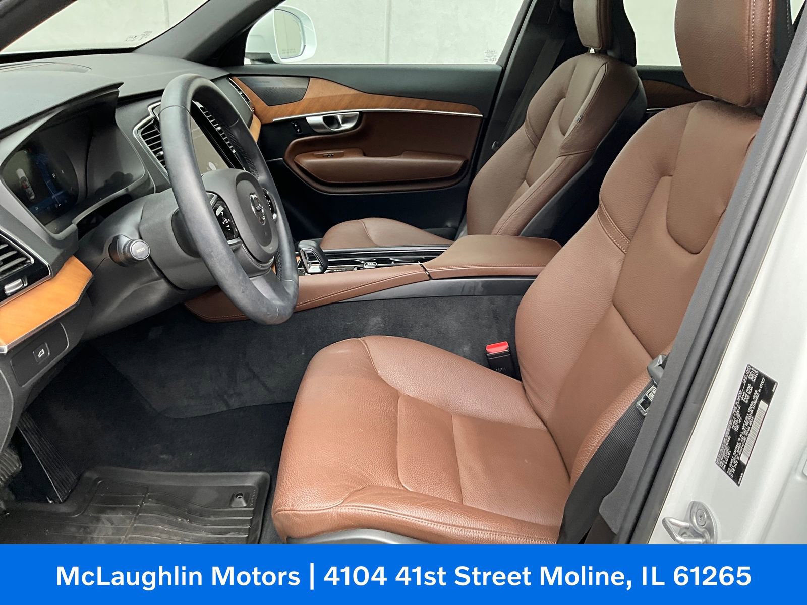Used 2023 Volvo XC90 B6 Plus AWD/4WD image 2