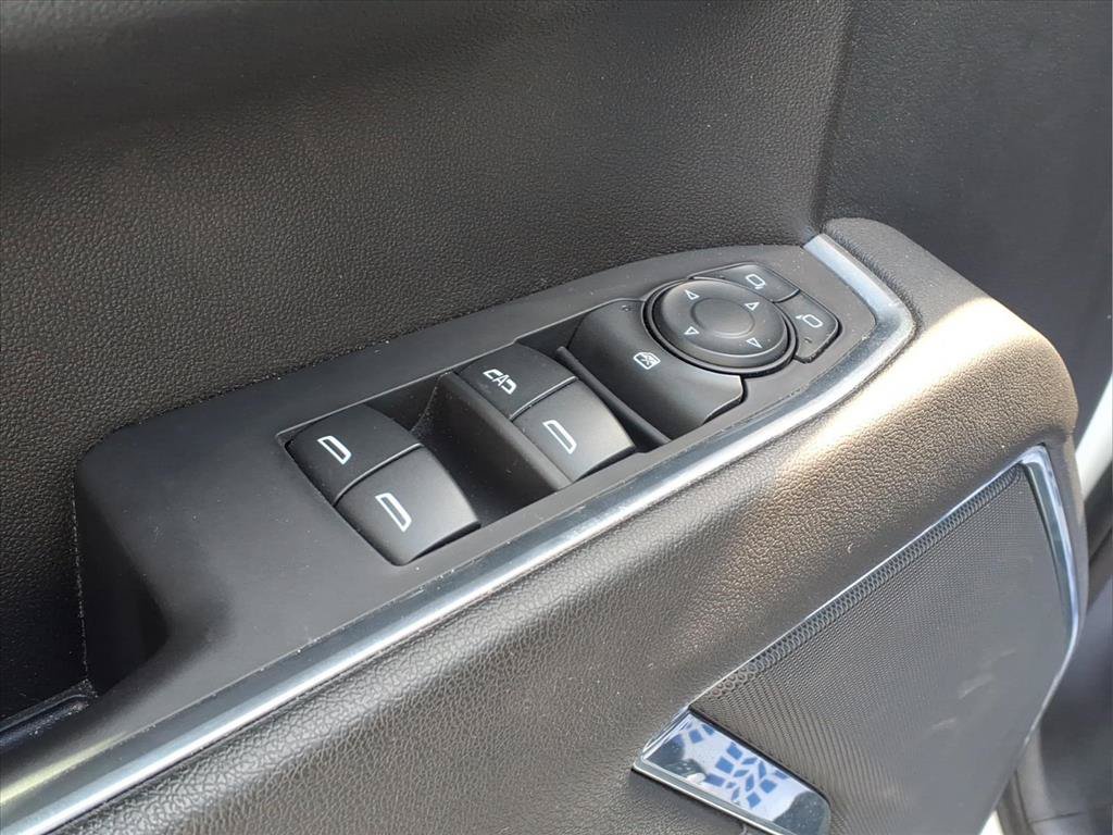 Used 2023 Chevrolet Silverado 1500 LT AWD/4WD image 17