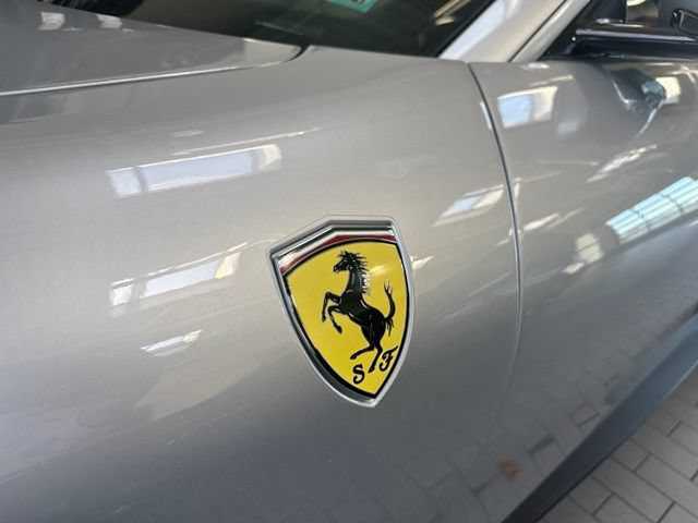 Used 2022 Ferrari Roma RWD image 3