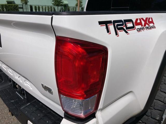 Used 2021 Toyota Tacoma TRD Off-Road image 15