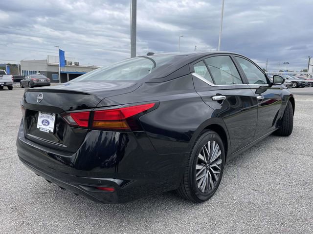 Used 2025 Nissan Altima 2.5 SV image 3