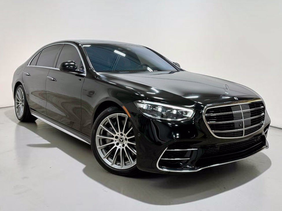 Used 2023 Mercedes-Benz S 580 4MATIC Sedan image 3