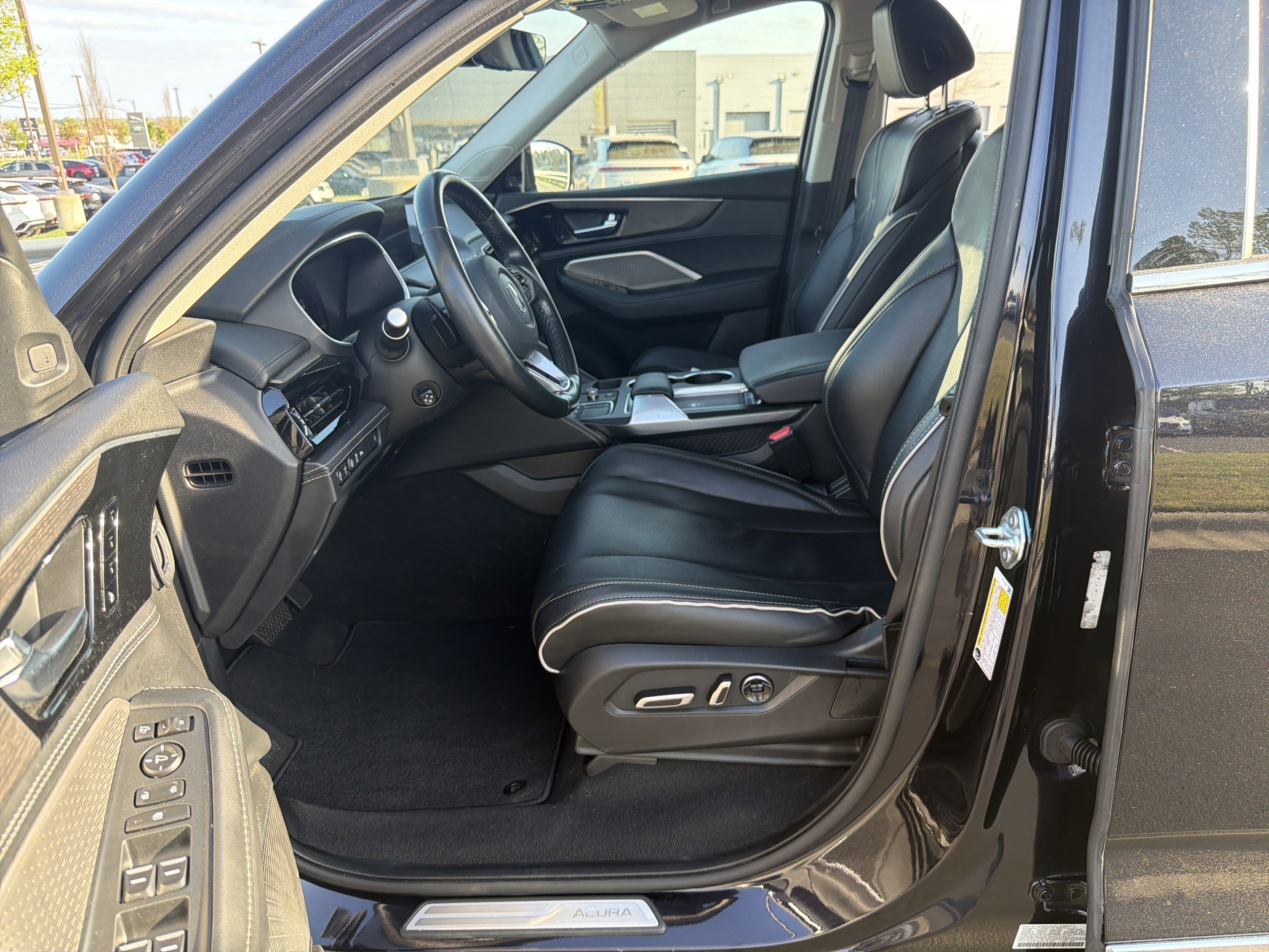 Certified 2023 Acura MDX SH-AWD w/ Advance Package image 17