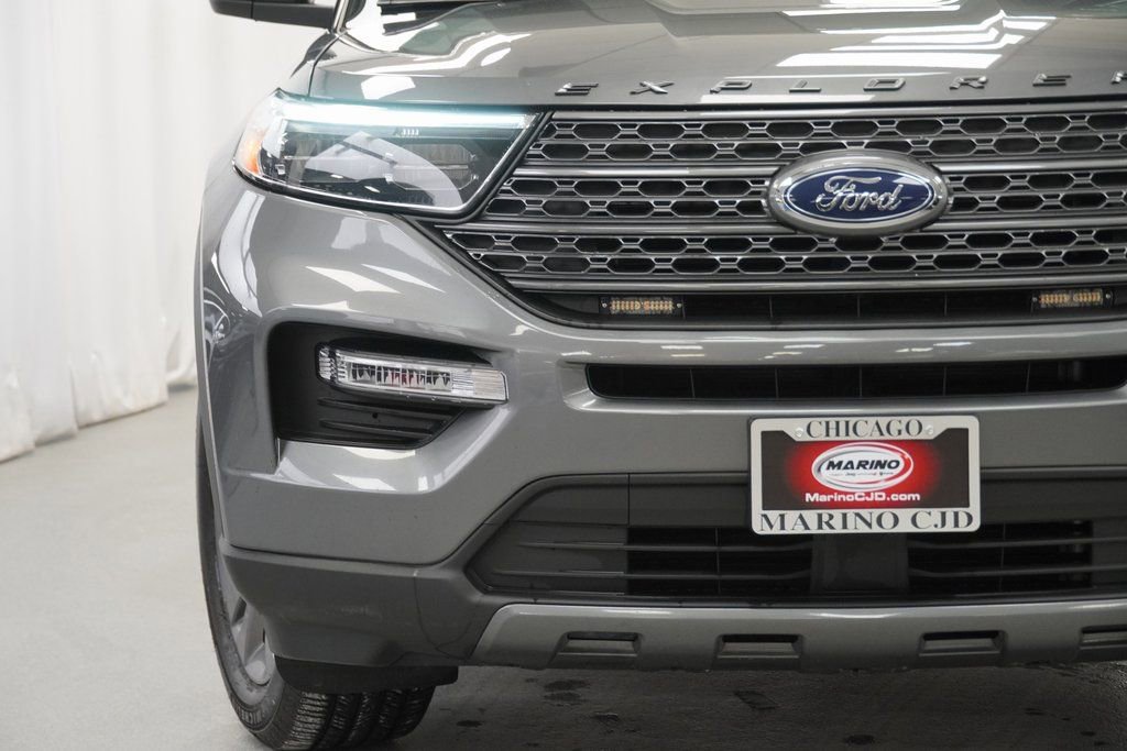 Used 2023 Ford Explorer XLT w/ Equipment Group 202A image 7