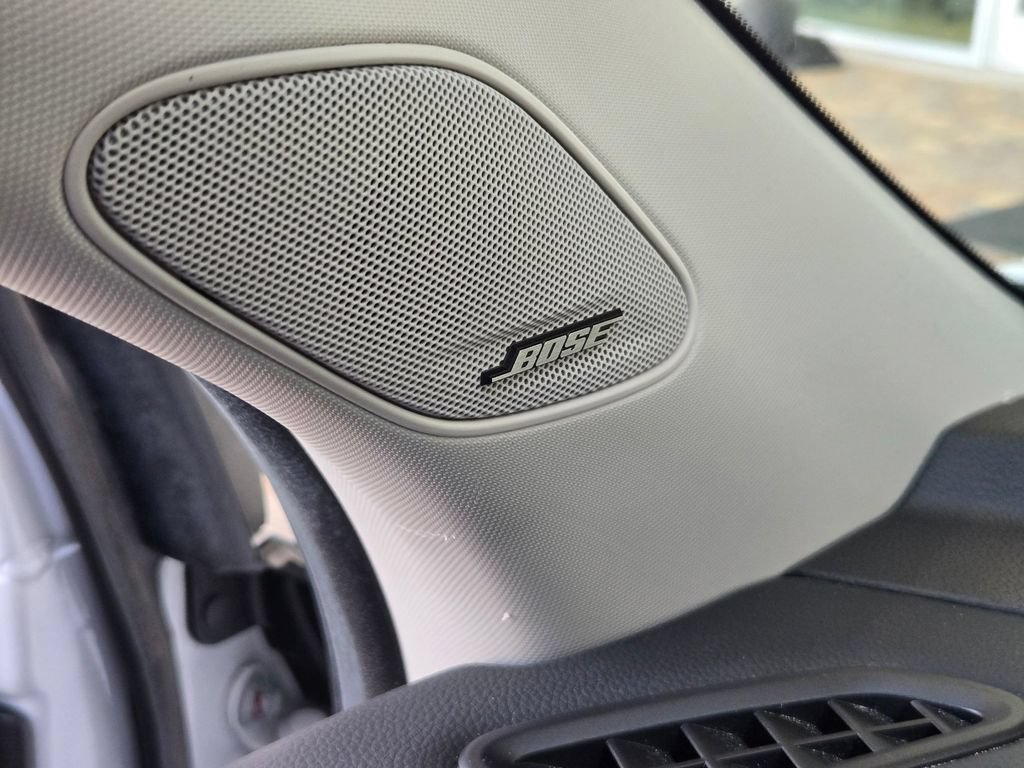 Used 2024 Honda Pilot Touring image 13
