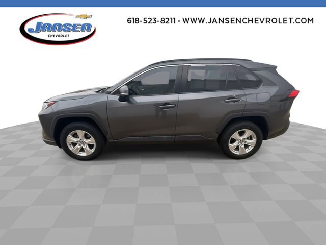 Used 2020 Toyota RAV4 XLE w/ Convenience Package image 5