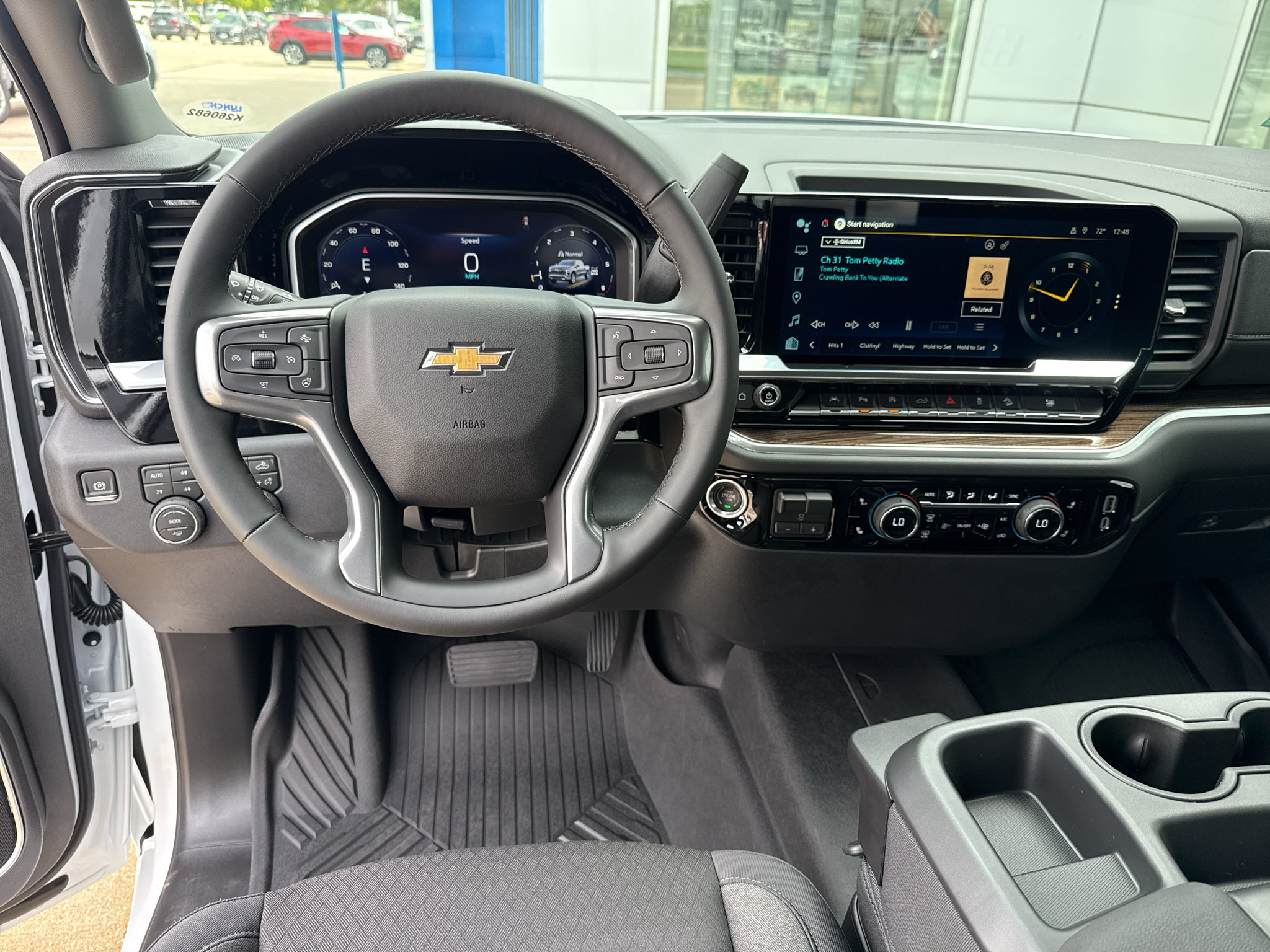 New 2026 Chevrolet Silverado 1500 LT w/ Z71 Off-Road Package AWD/4WD image 17