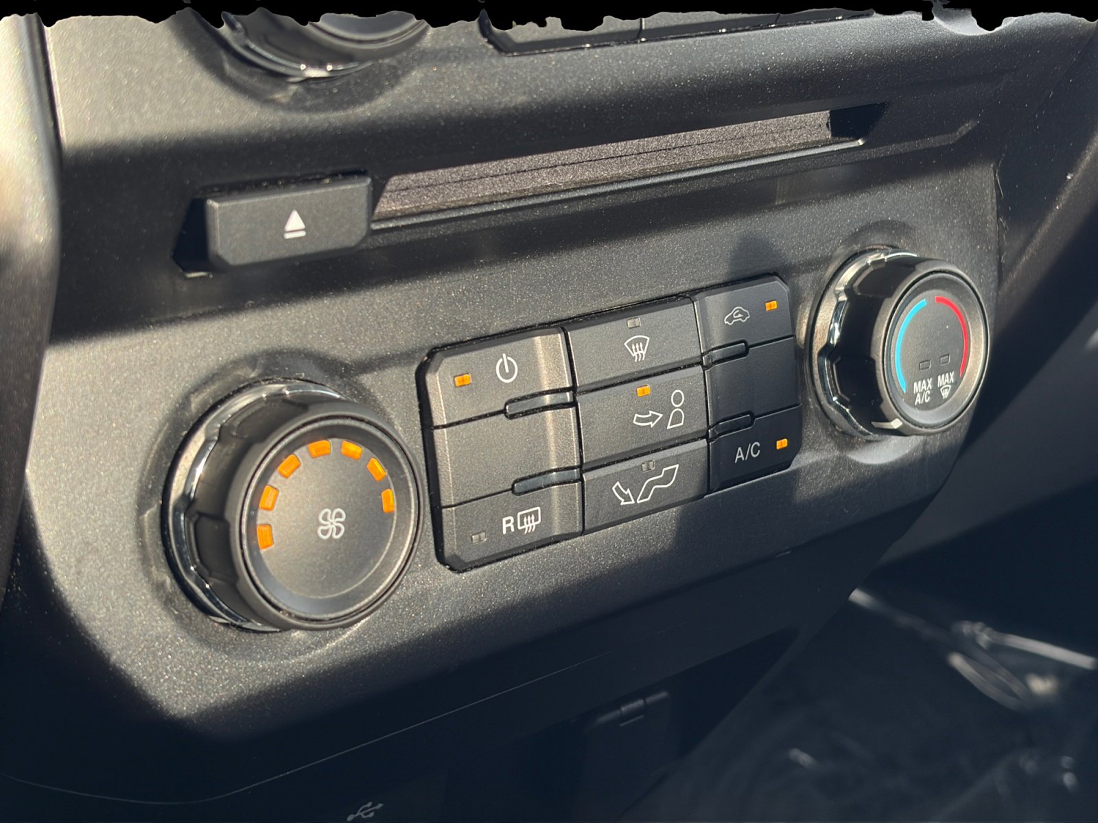 Used 2017 Ford F150 XLT image 17