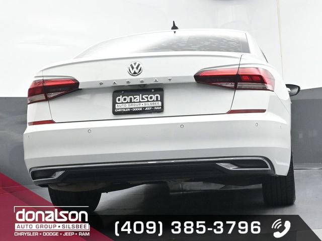 Used 2020 Volkswagen Passat 2.0T SEL image 16