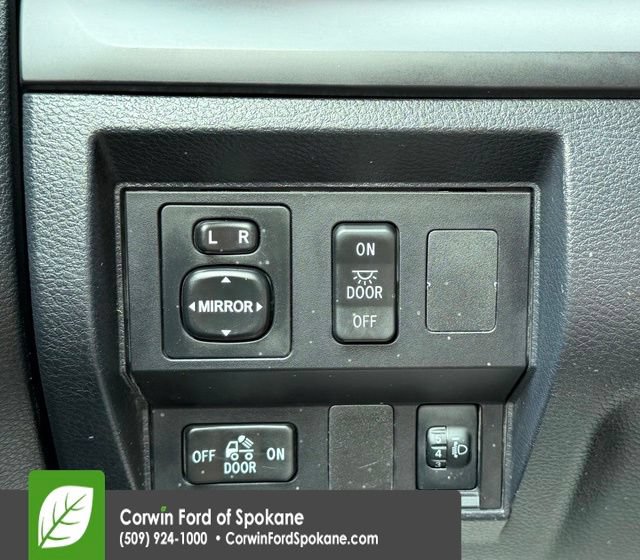 Used 2017 Toyota Tundra SR AWD/4WD image 24