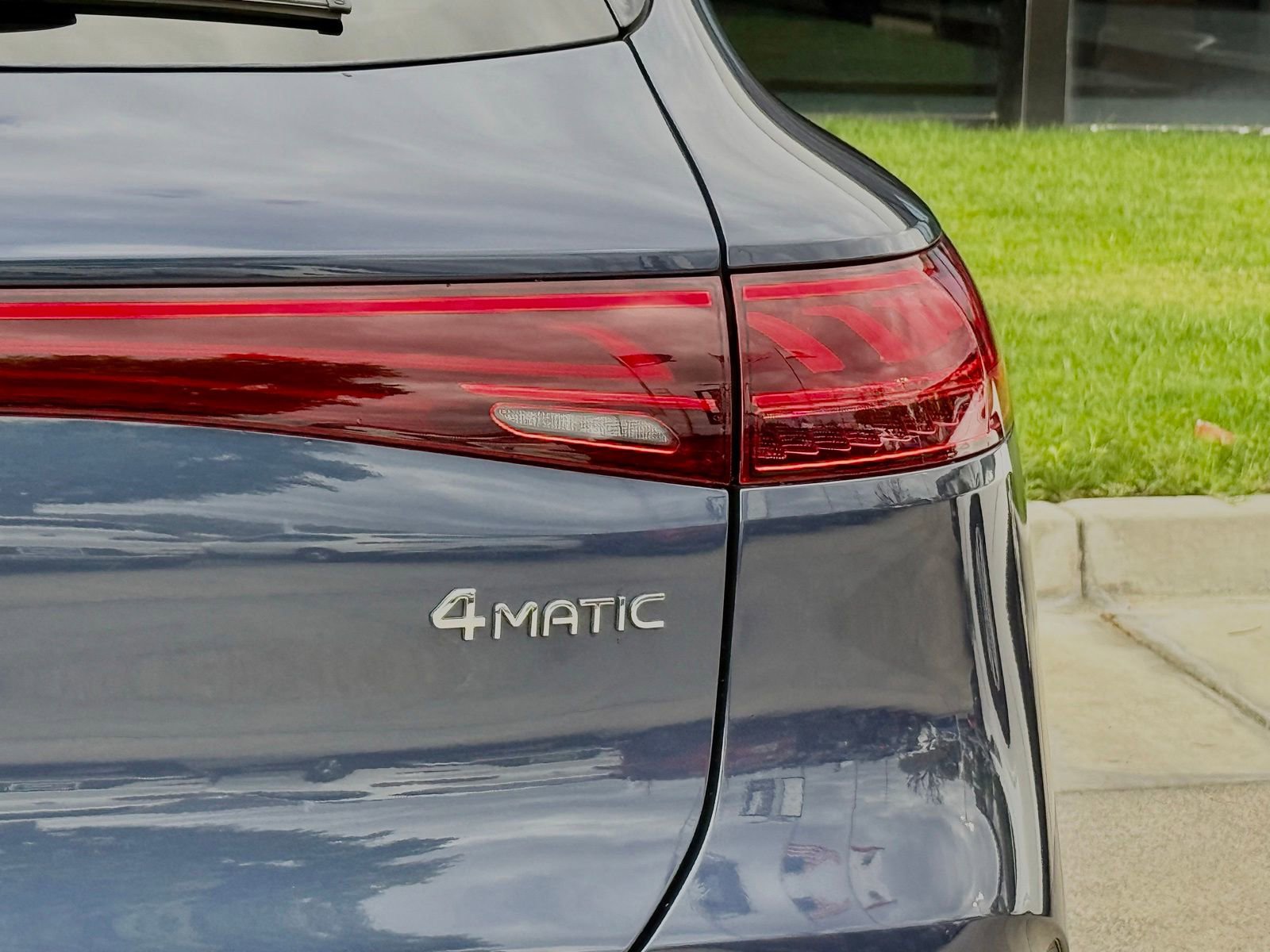 Used 2023 Mercedes-Benz EQS 580 4MATIC SUV image 14