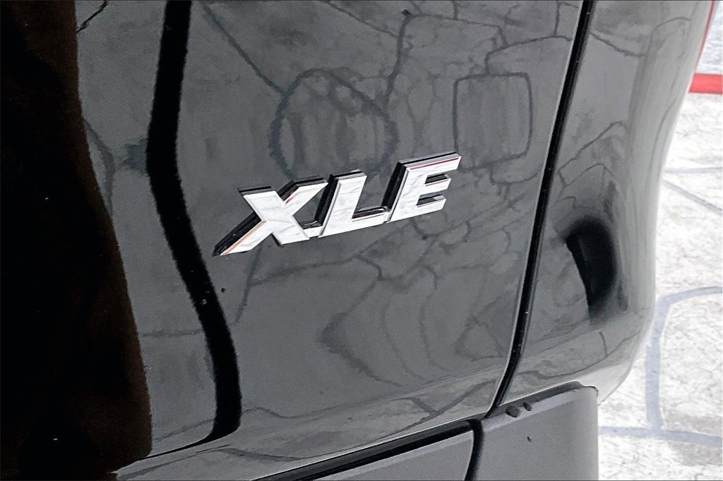 New 2025 Toyota RAV4 XLE w/ Convenience Package image 6